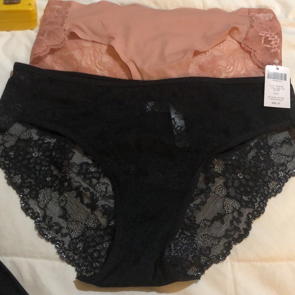 Soma panties. Chantelle camisole. - Picture 7 of 11